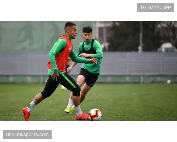 格拉纳达边路闪电突袭,连胜势头强势崛起 格拉纳达边路闪电突袭,连胜势头强势崛起