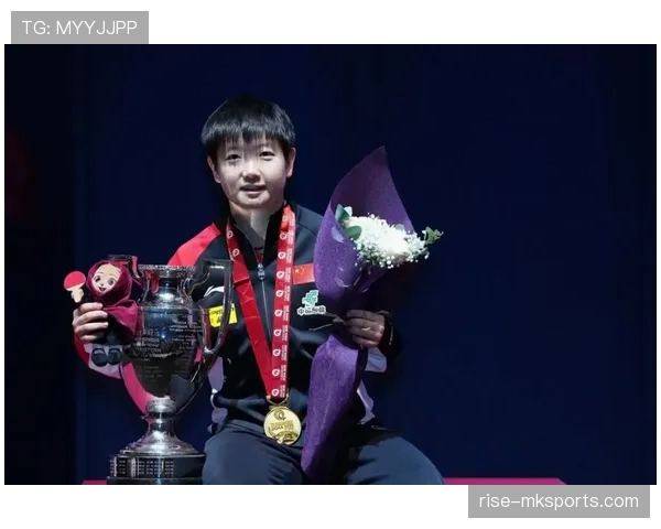 孙颖莎训练完偷偷吃炸鸡被拍，这自律人设还稳吗？